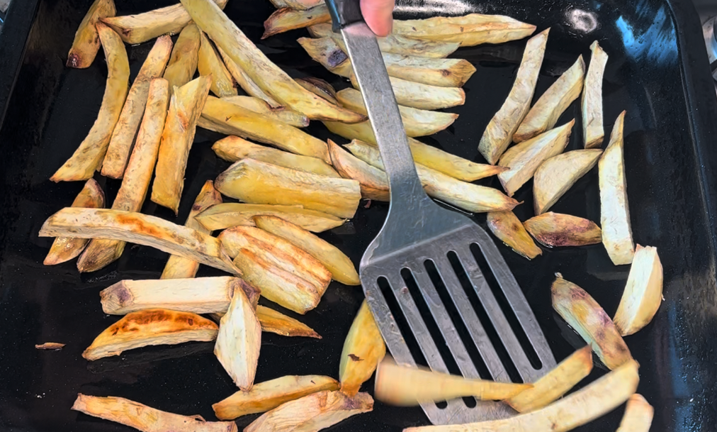 Kumara Fries with Salad Brett Elliott